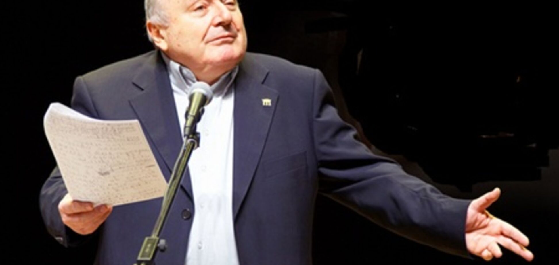 Жванецкий ходит в чем попало перед подругами жены