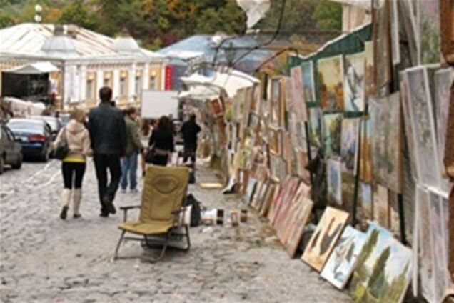 Программа по развитию Андреевского спуска повысит его туристический потенциал – эксперт 