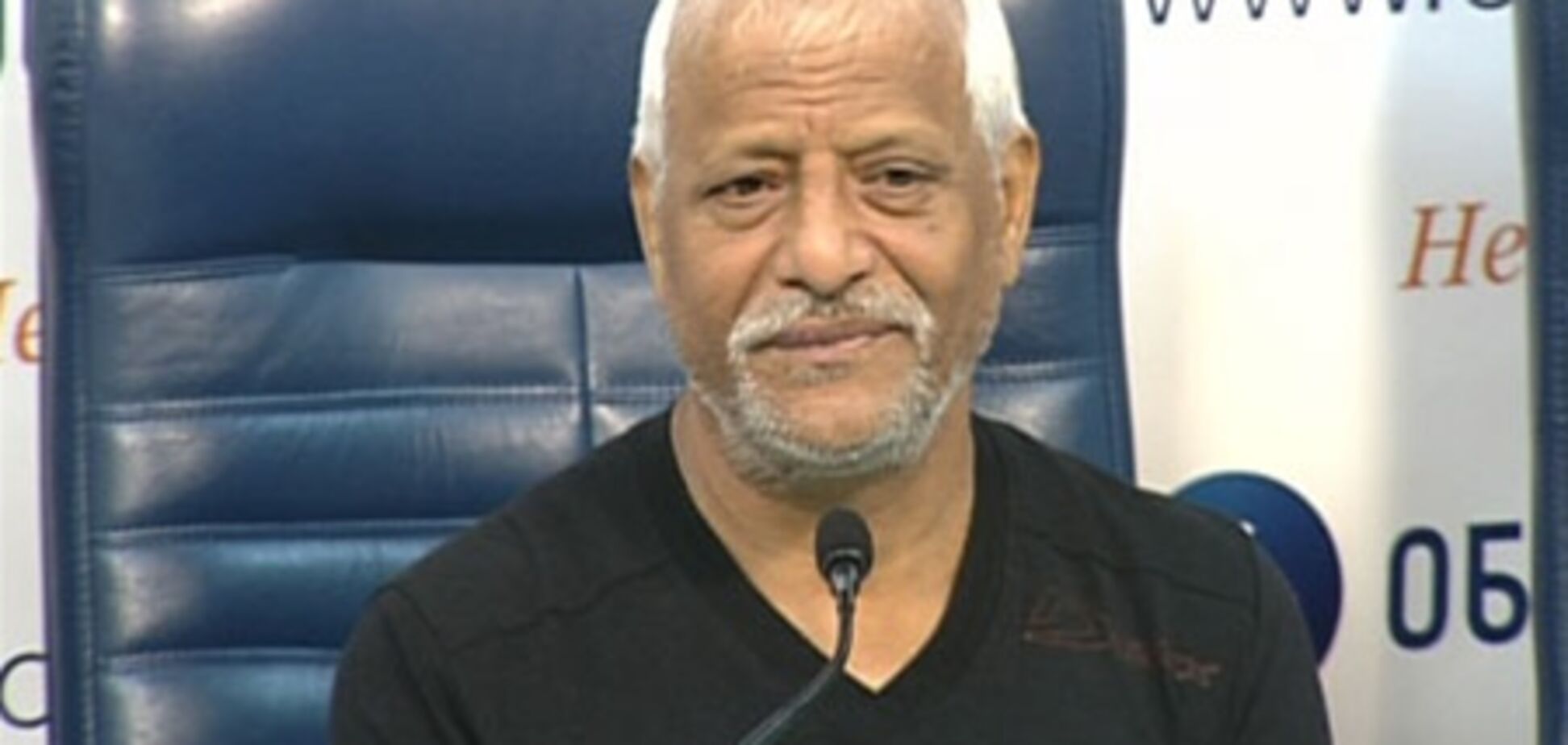 Индийский йог предложил ввести в школах уроки йоги