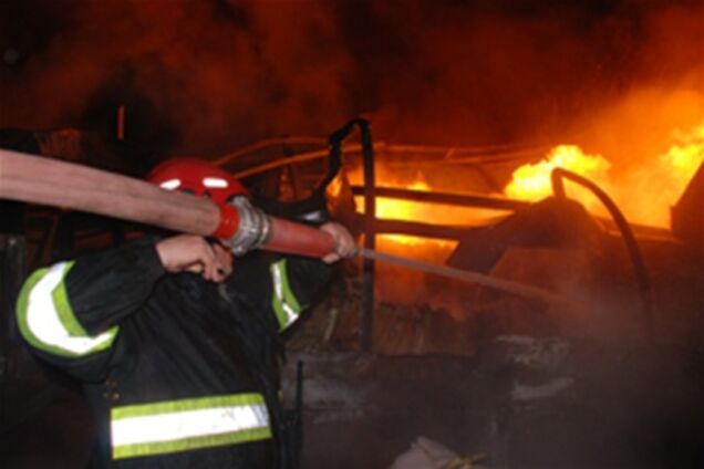 На Луганщине горел 4-этажный дом: погиб человек, 11 были эвакуированы