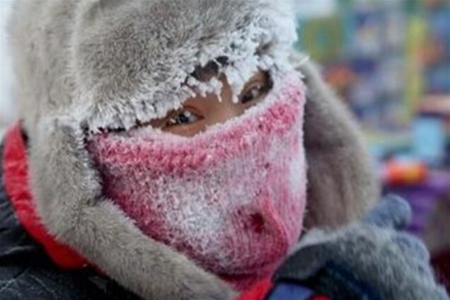 Российский дальнобойщик неделю прожил в машине при -20° С