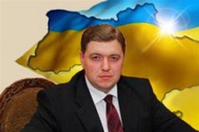 Нардеп от БЮТа пытался задушить главу окружкома