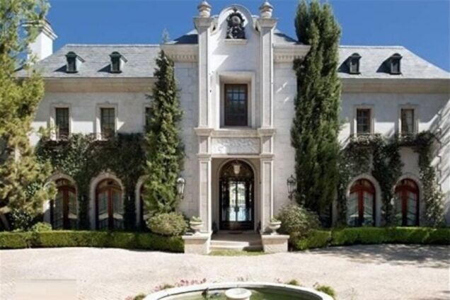 Нашелся покупатель на особняк Майкла Джексона