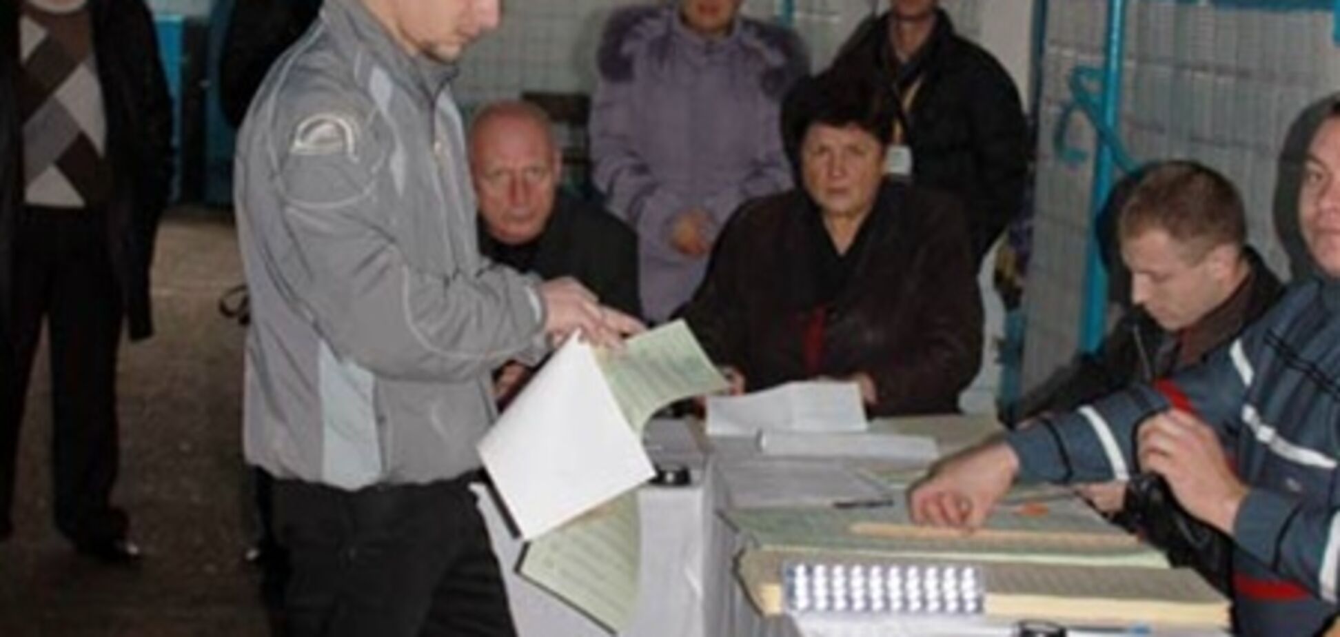 Тюрьмы проголосовали досрочно