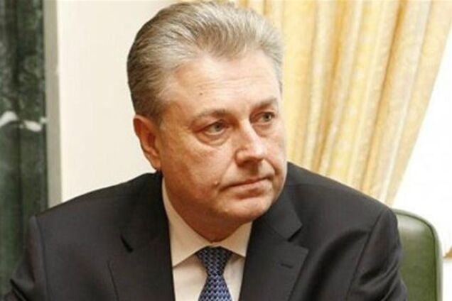 Посол: українцям у Росії завадив проголосувати мокрий сніг