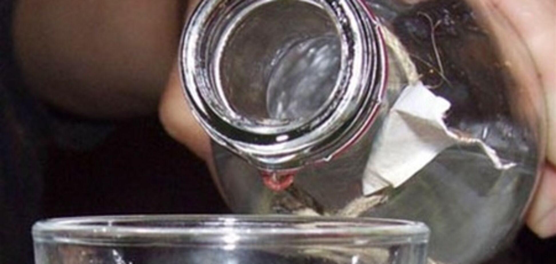 На Черкасчине голоса избирателей меняют на водку - Батькивщина