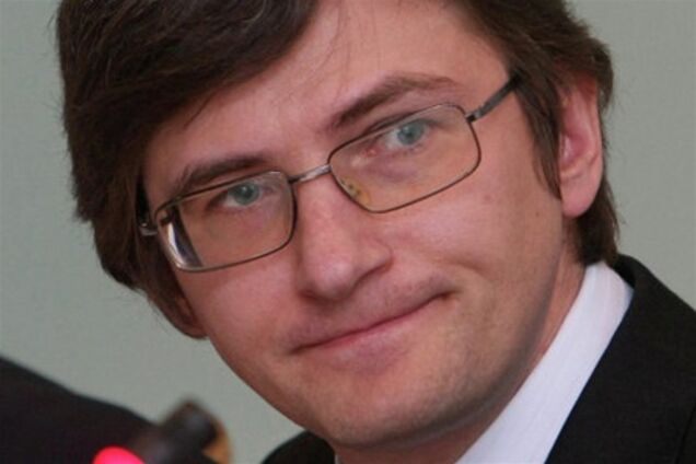 Перші дані голосування з'являться за кордону - Магера