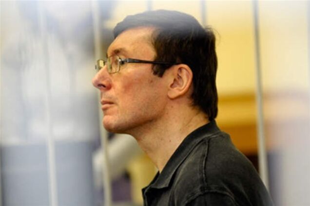 Луценко уже проголосовал в Менский колонии