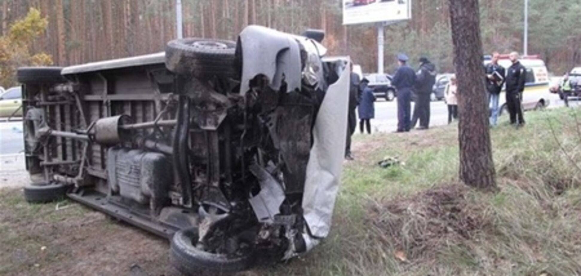 Под Киевом перевернулась маршрутка: пострадали 6 человек