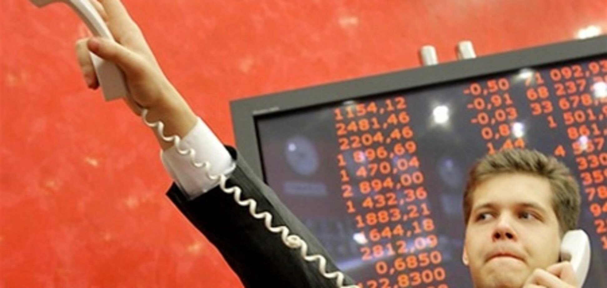 Биржи Нью-Йорка закрылись из-за урагана 'Сэнди'