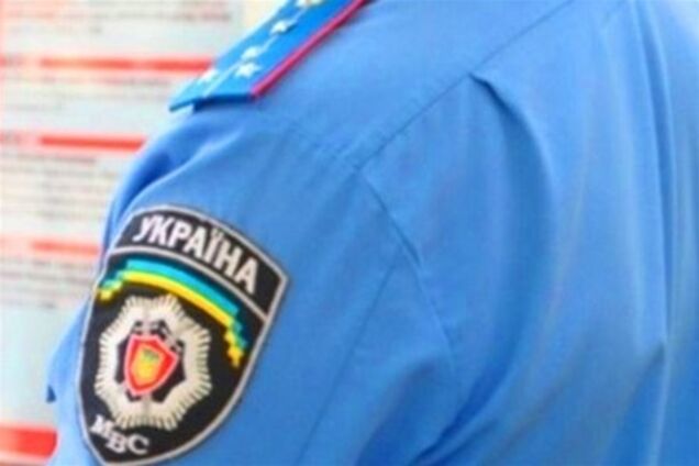 В окружком №223 вызвали милицию