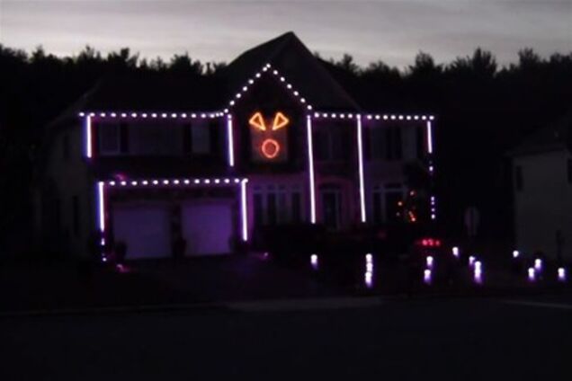 Хэллоуинская гирлянда 'спела' корейский мегахит Gangnam Style