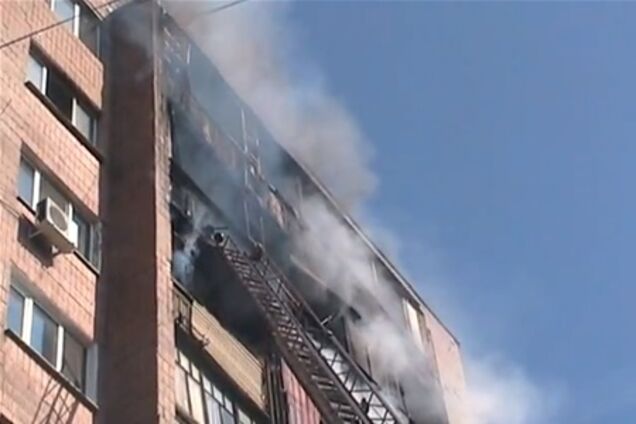 Пожар в харьковской многоэтажке: пострадали 8 квартир