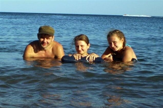 Міліція вселяє дочки Мазурка, що її батько - вбивця