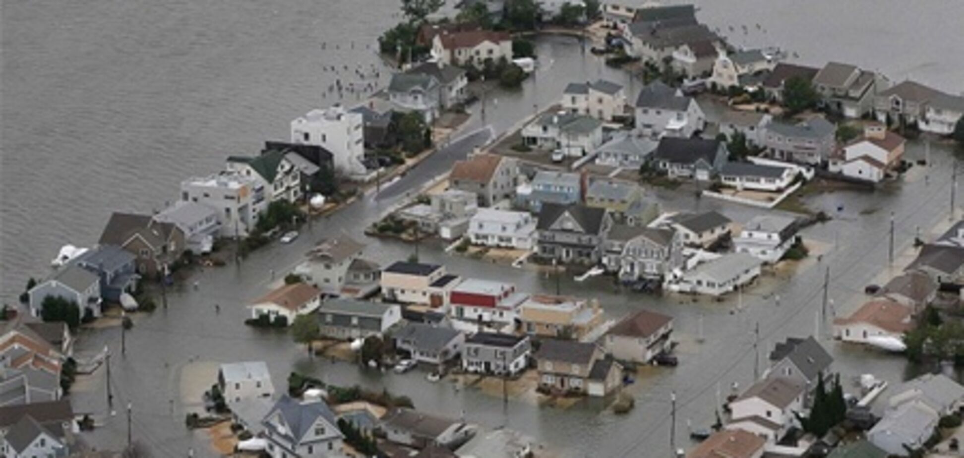 Полсотни жизней унес в США и Канаде ураган 'Сэнди'
