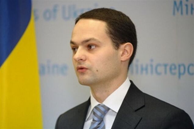 МИД проверяет информацию о задержании в США граждан Украины