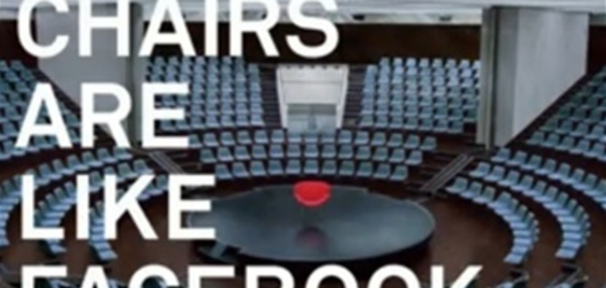 Соцсеть Facebook сравнила себя со стулом