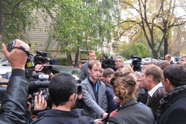 В Лесниках за землю бьют журналистов