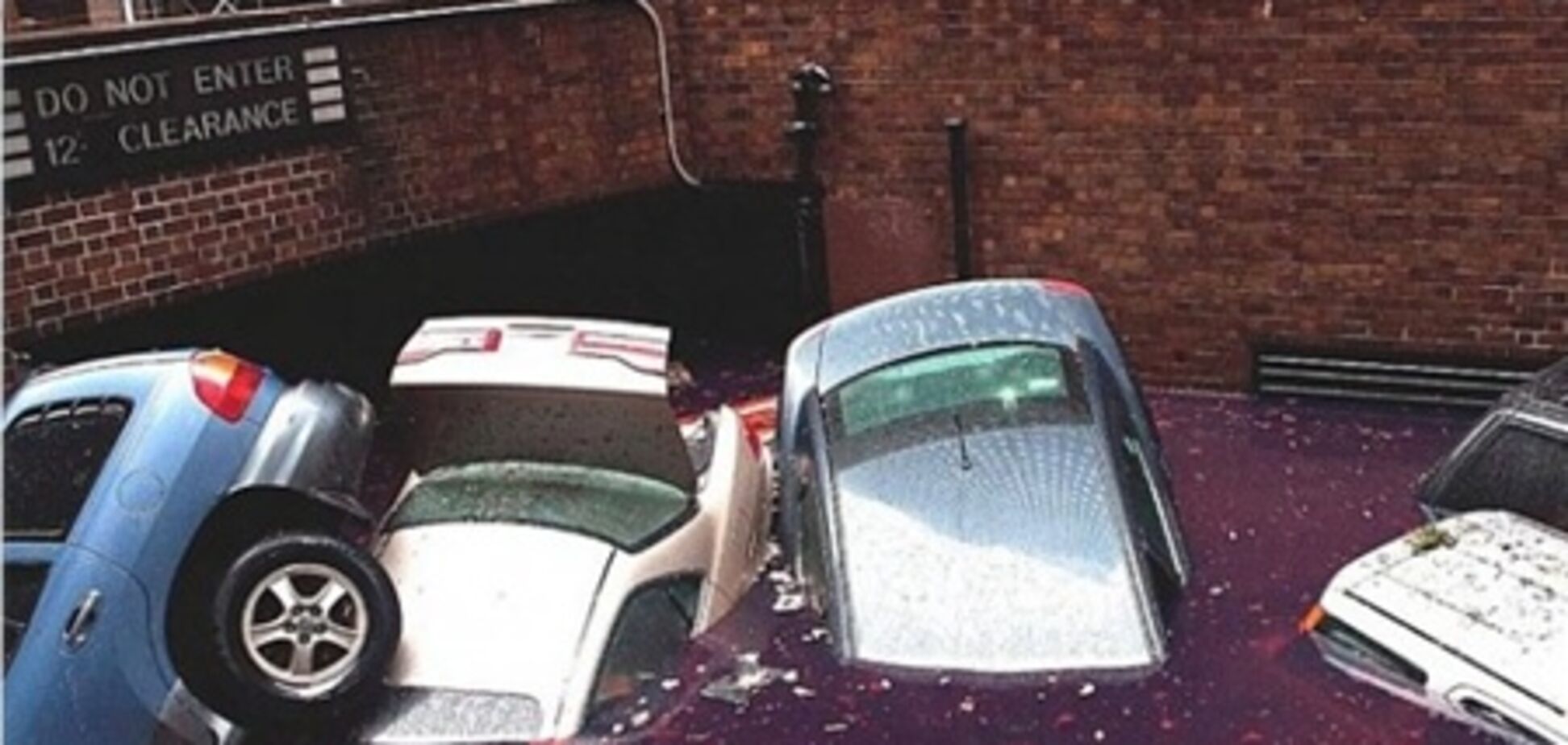 Как ураган топил авто в США: сравниваем с Украиной. Фото