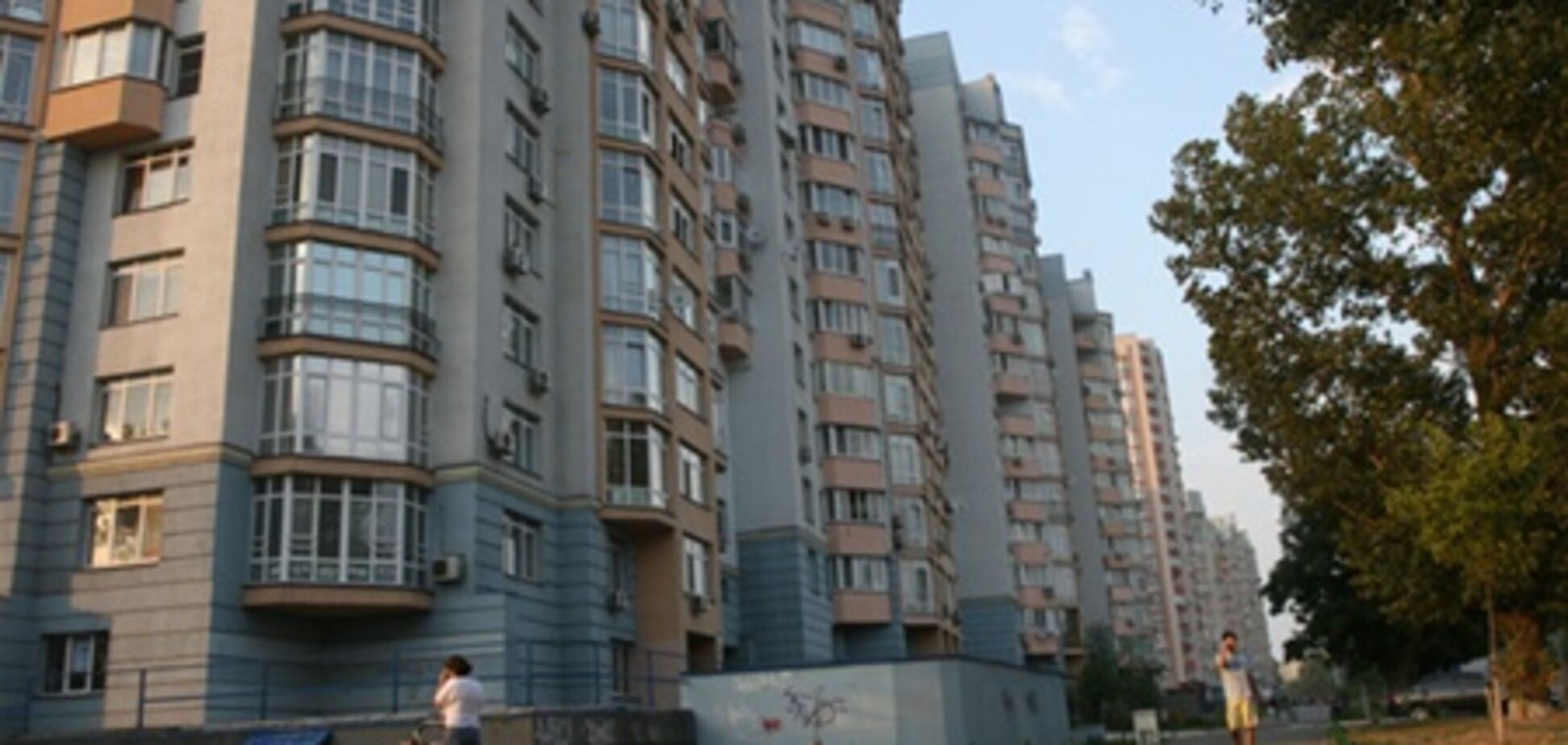 В Киеве из-за квартиры детей взяли в заложники