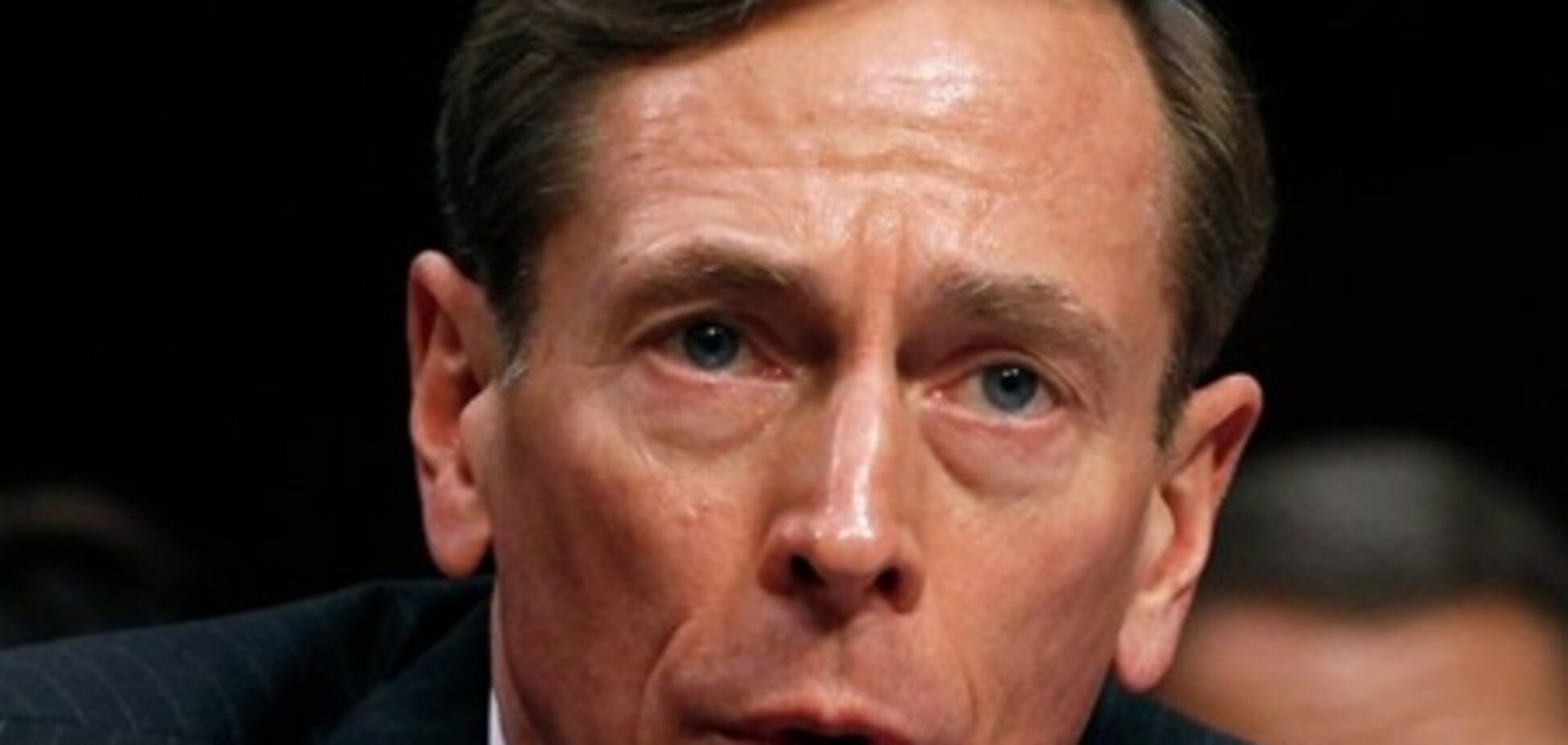 Отец любовницы экс-главы ЦРУ обещает новые подробности скандала