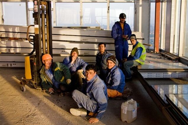 Путин одобрил экзамен по русскому для гастарбайтеров