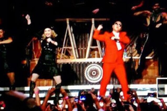 Мадонна и Psy станцевали Gangnam Style. Видео