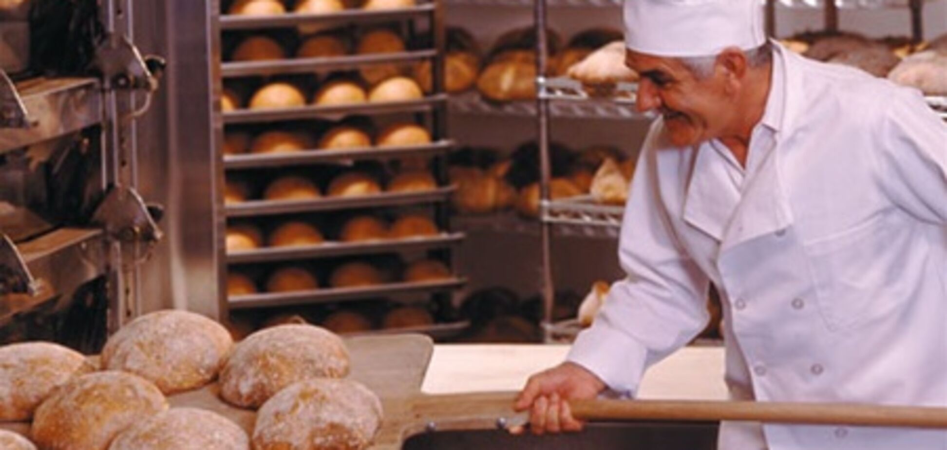 МинАПК: в повышении цен на хлеб виноваты магазины