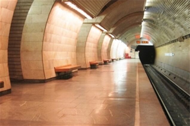 Станцию метро Печерская закрывали из-за подозрительного предмета