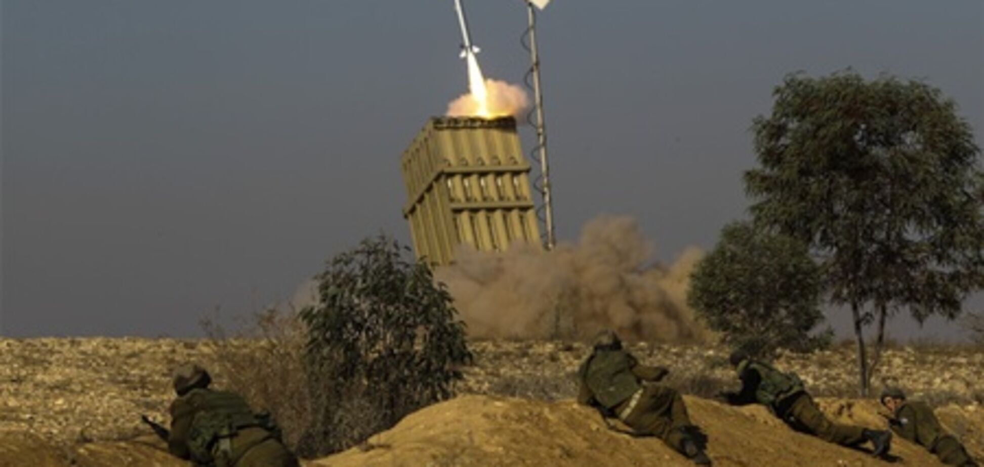 Израиль атаковал более 100 целей в секторе Газа