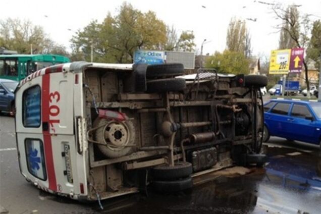 Ситуация на дорогах 15 ноября: 93 ДТП, 16 погибших