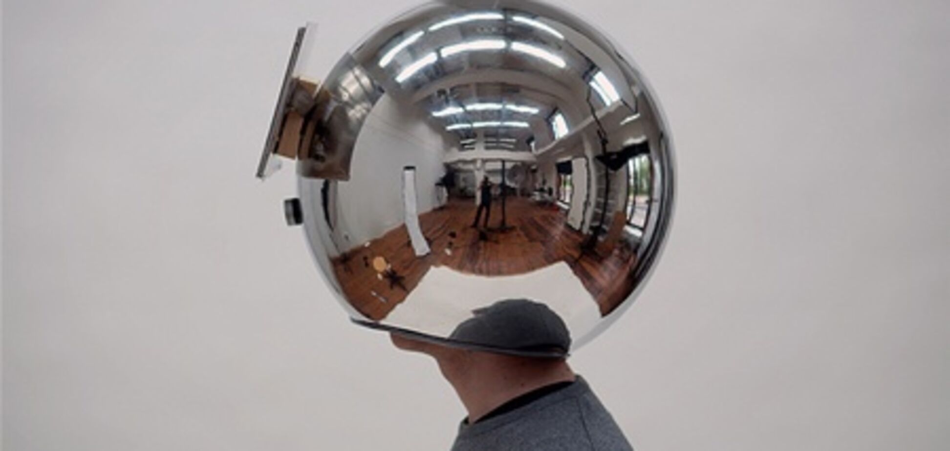 Создан шлем, замедляющий время. Фото