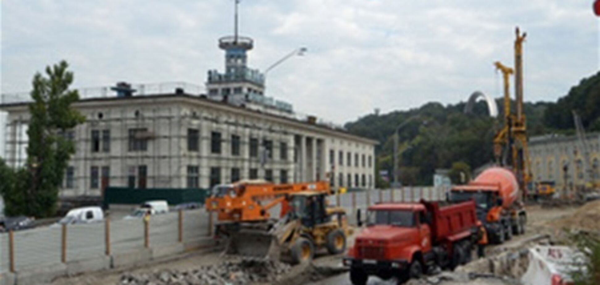 В центре Киева обнаружен оползень