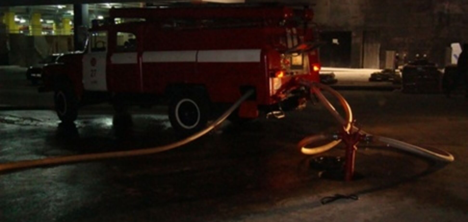 Ночью в районе 'Лыбедской' тушили пожар