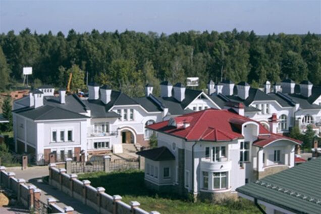 Московська рублевка порожніє