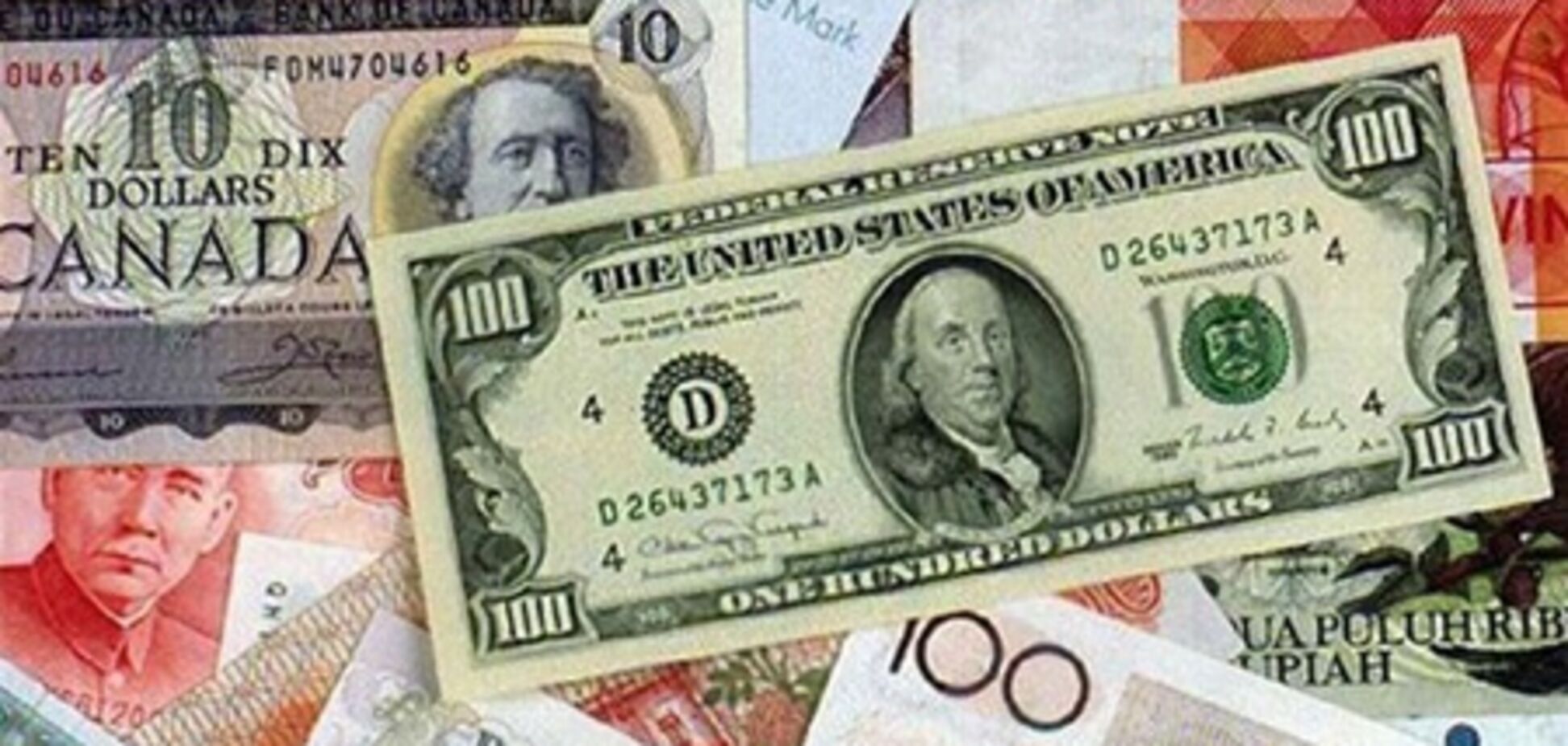 Украинцам советуют поспешить с продажей иностранной валюты