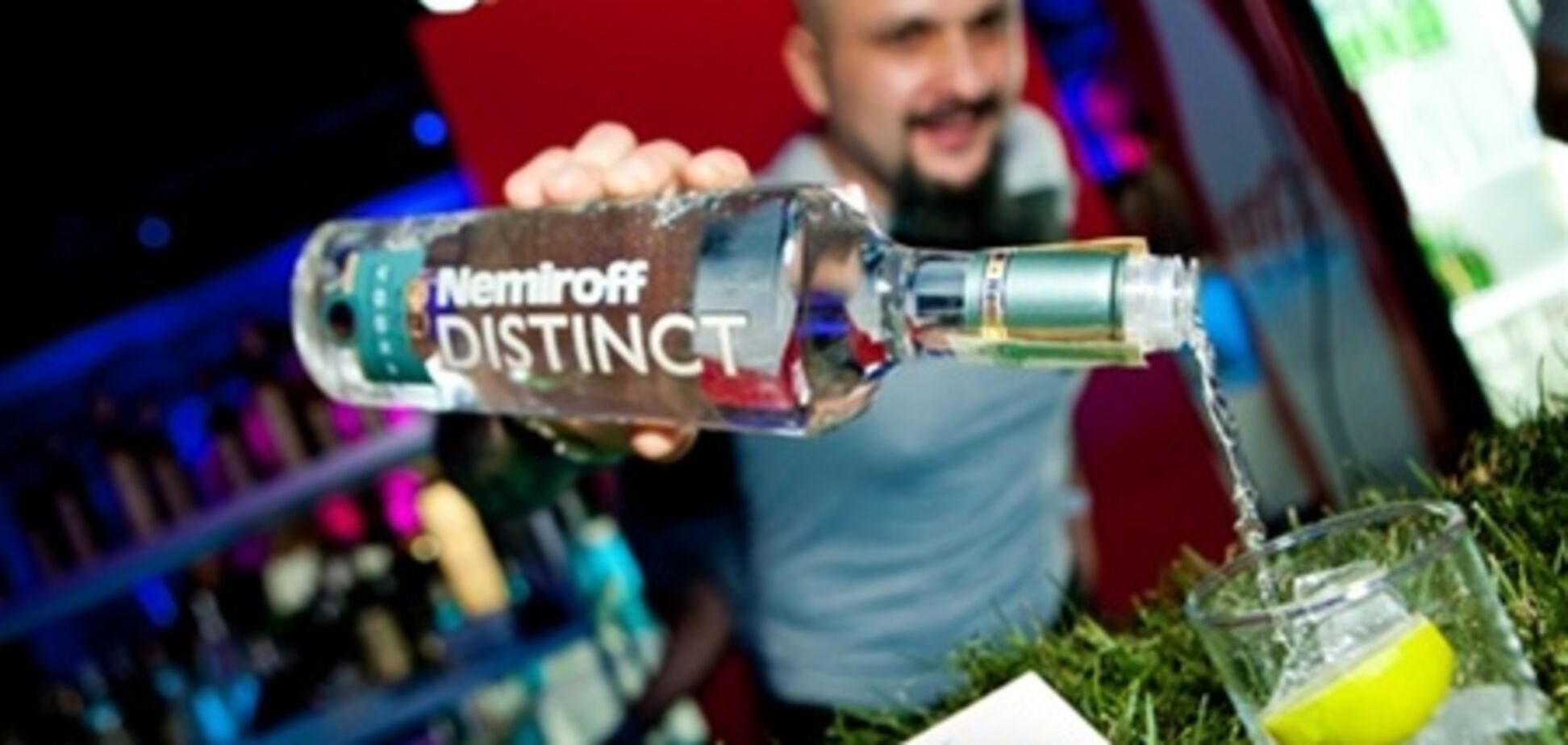 Nemiroff приглашает на 'Distinct Shoes off party'