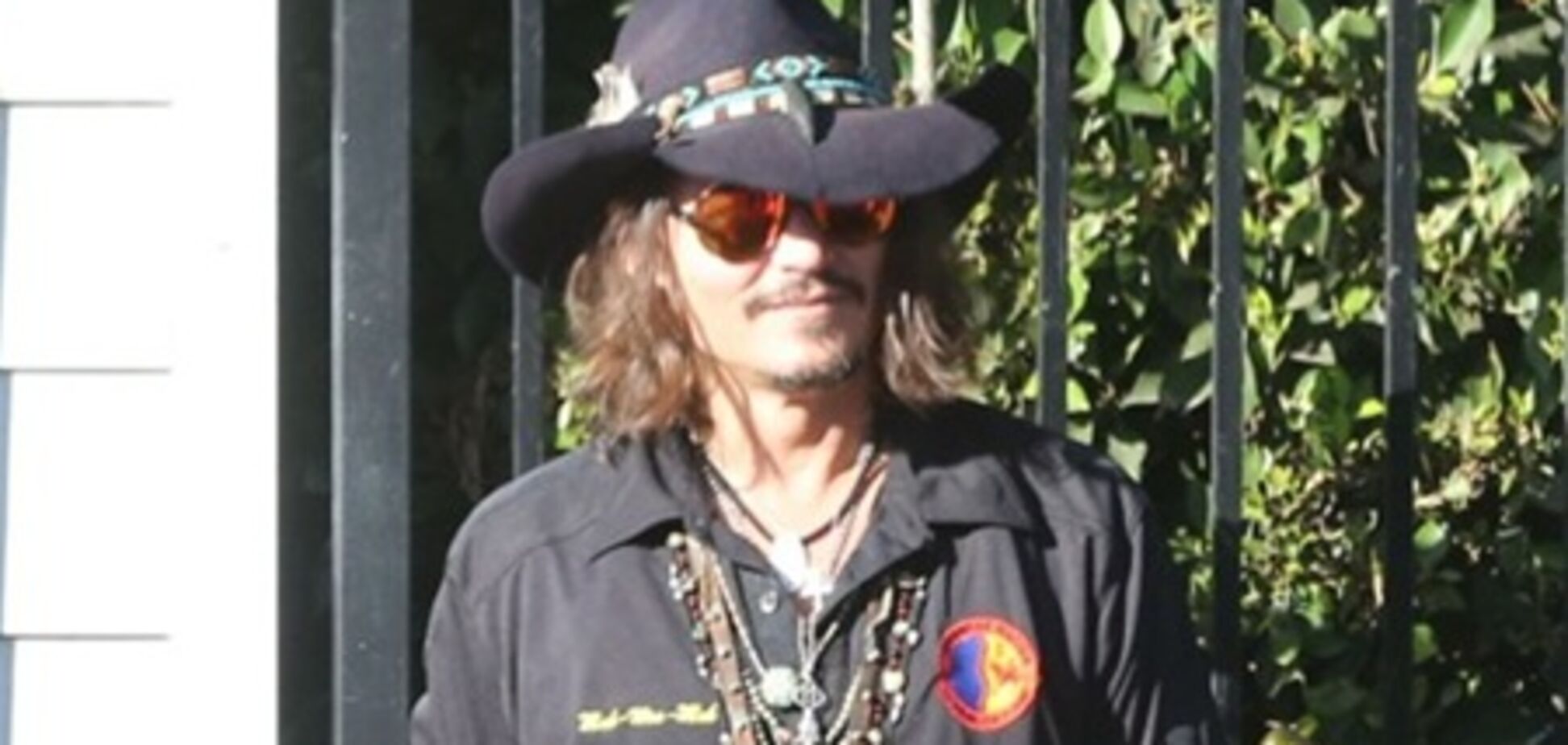 Джонни Депп нарядился на школьное мероприятие. Фото