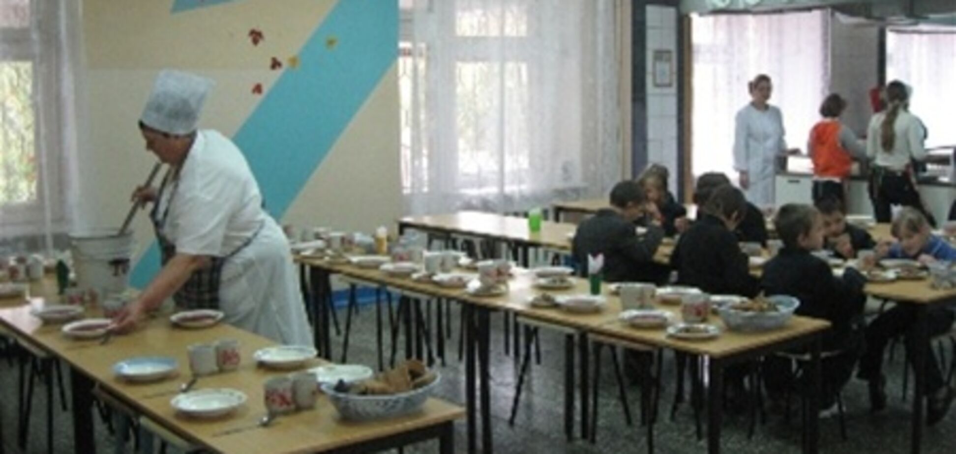 В Киеве кормили школьников некачественными блюдами