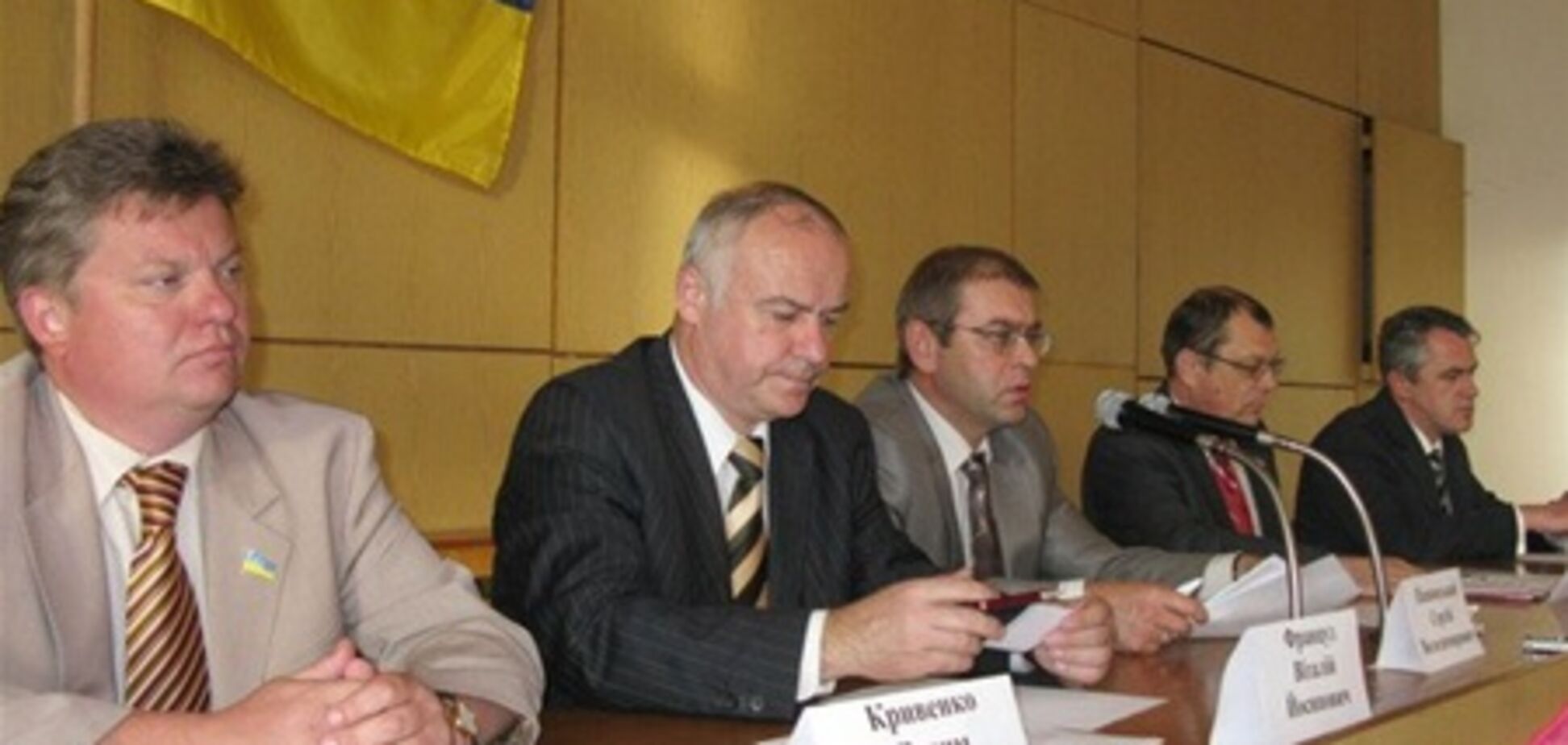 У житомирській 'Батьківщині' не знають, що спонукало колегу піти у священики