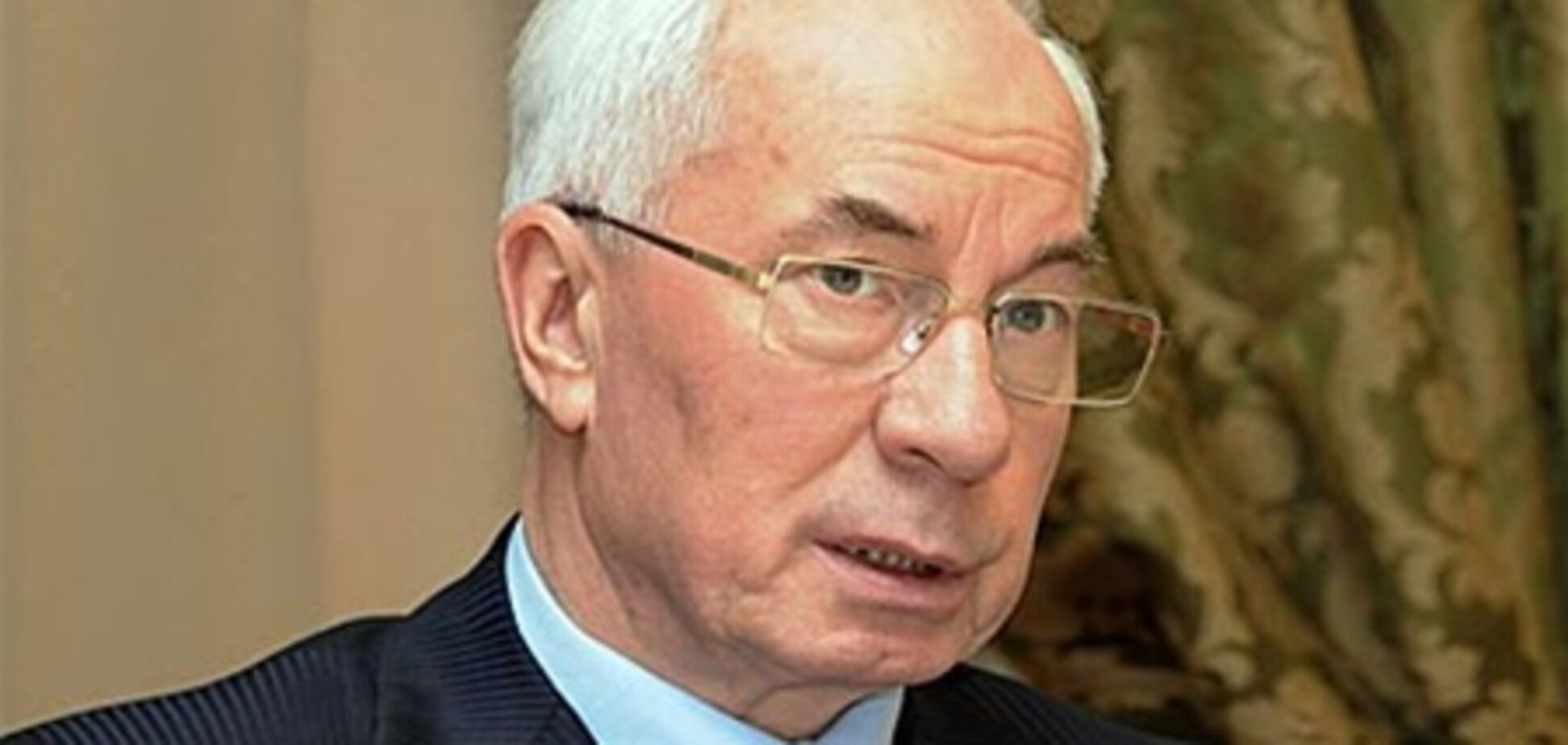 Азаров обещает Банк реконструкции и развития в Украине