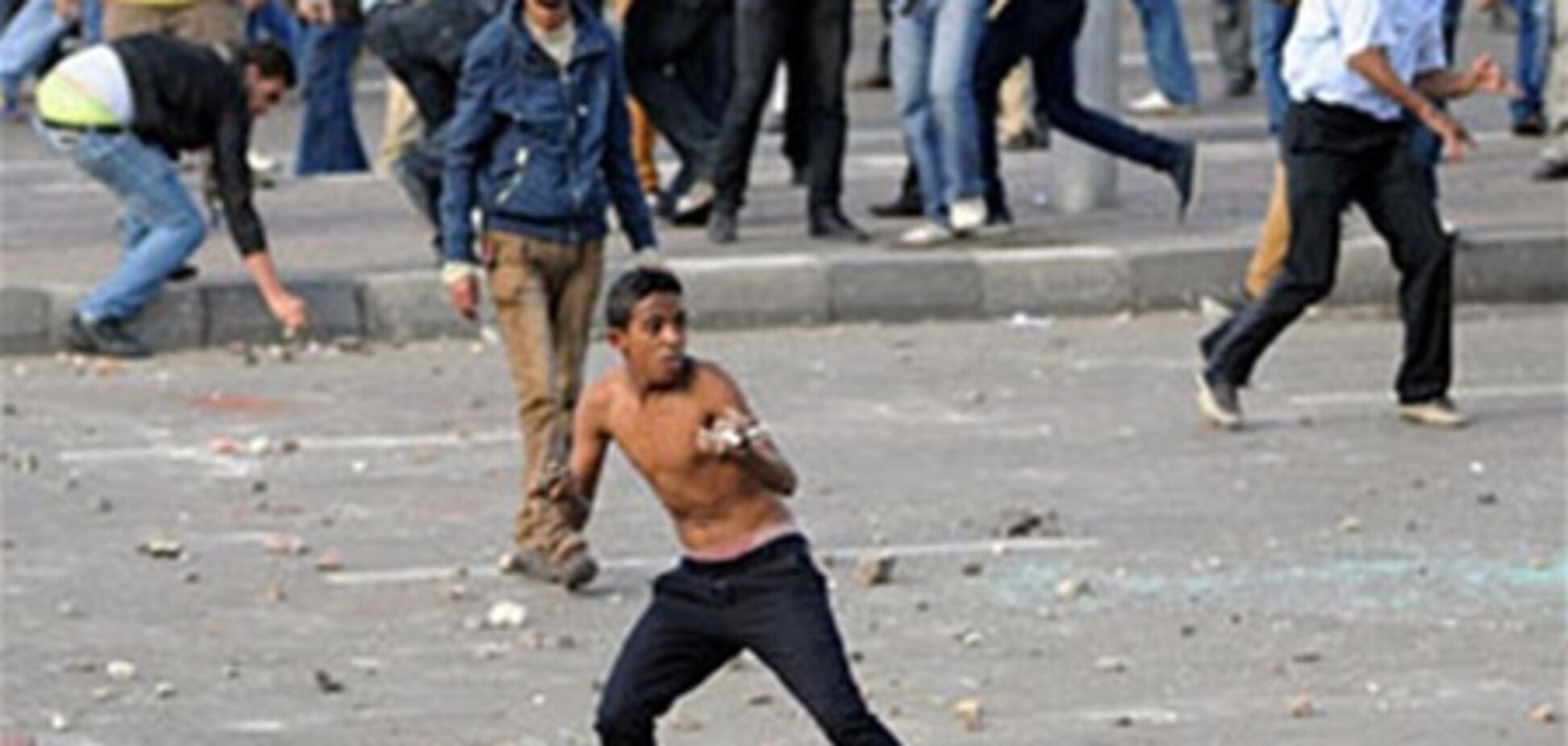 Полиция применила газ против демонстрантов на площади Тахрир