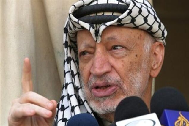 Процес ексгумації останків Арафата в суворій секретності 