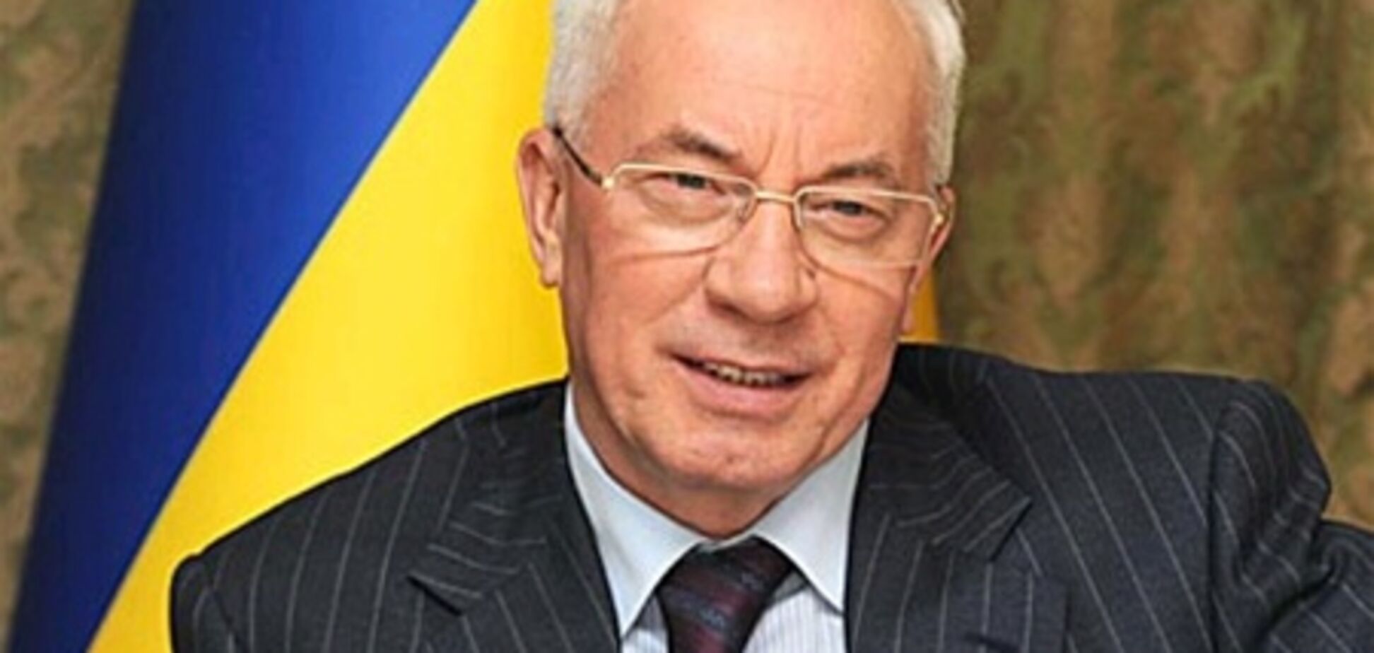 Азаров все же исключает возможность отрицательного ВВП в 2012