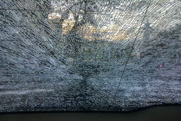 У Криму обстріляли автомобіль народного депутата. Фото