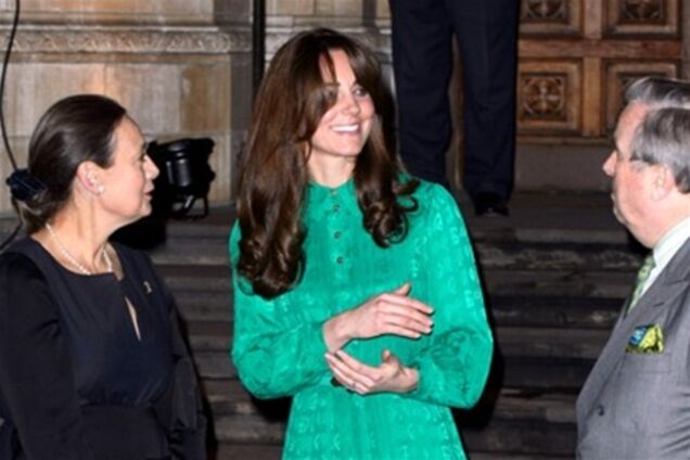 Кейт Миддлтон отказалась от облегающих нарядов. Фото