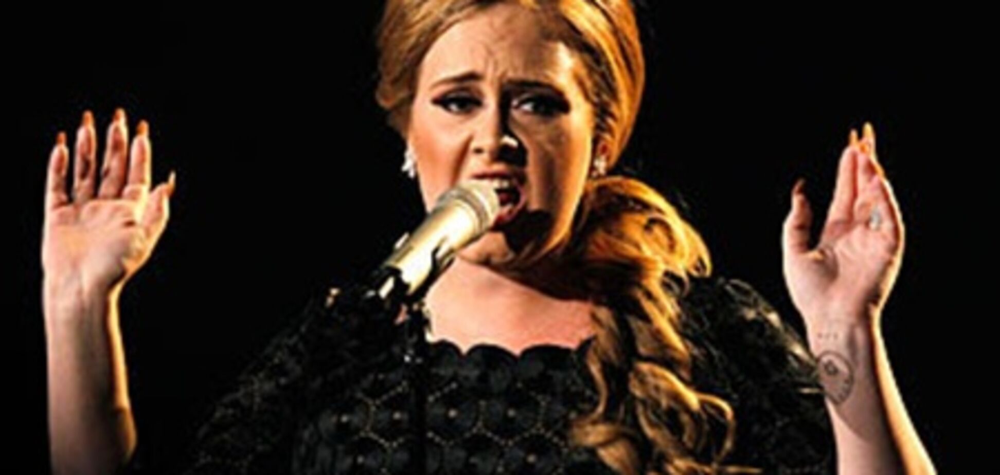 Альбом Адель '21' получил 'бриллиантовый' статус