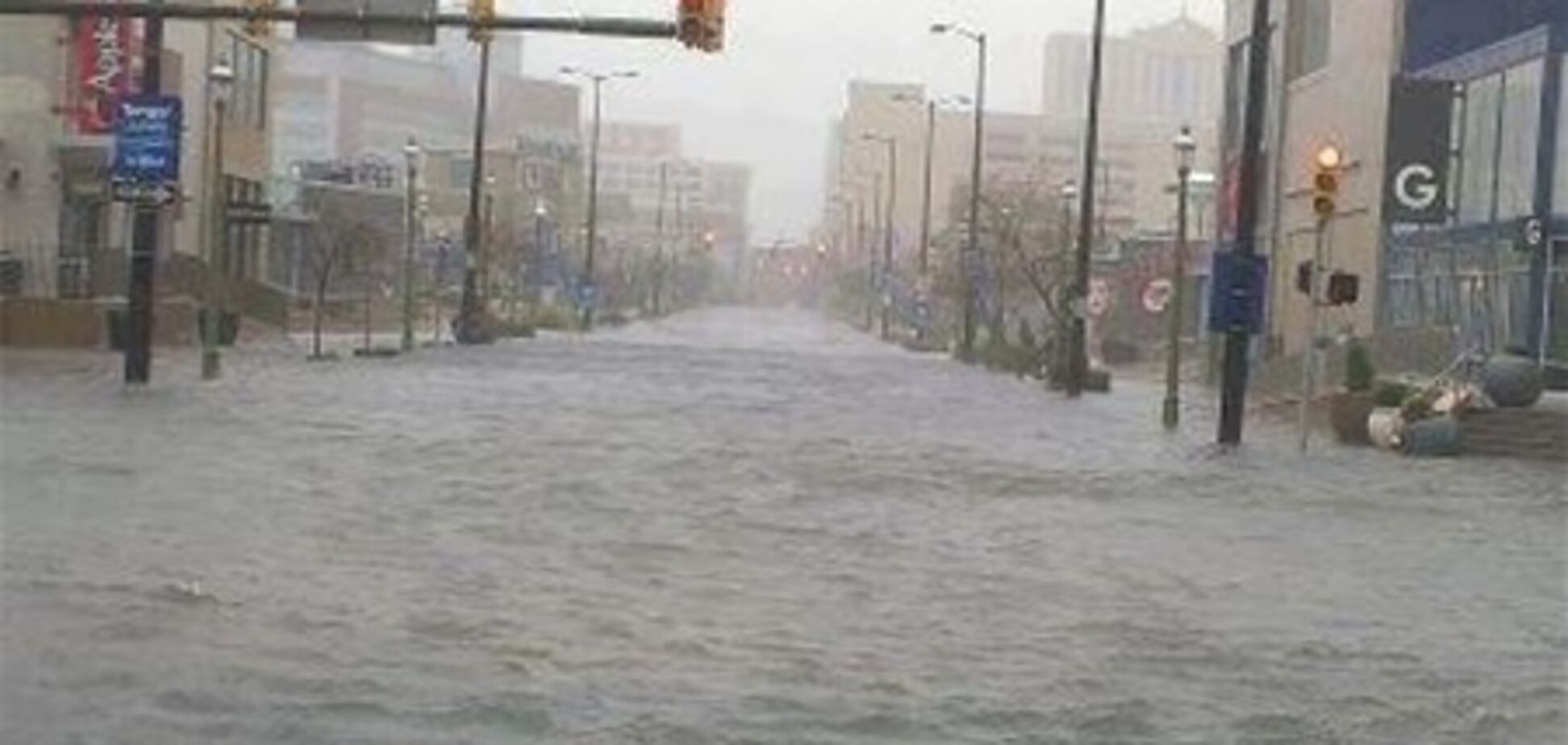 3,5 млн американцев остаются без света из-за 'Сэнди'