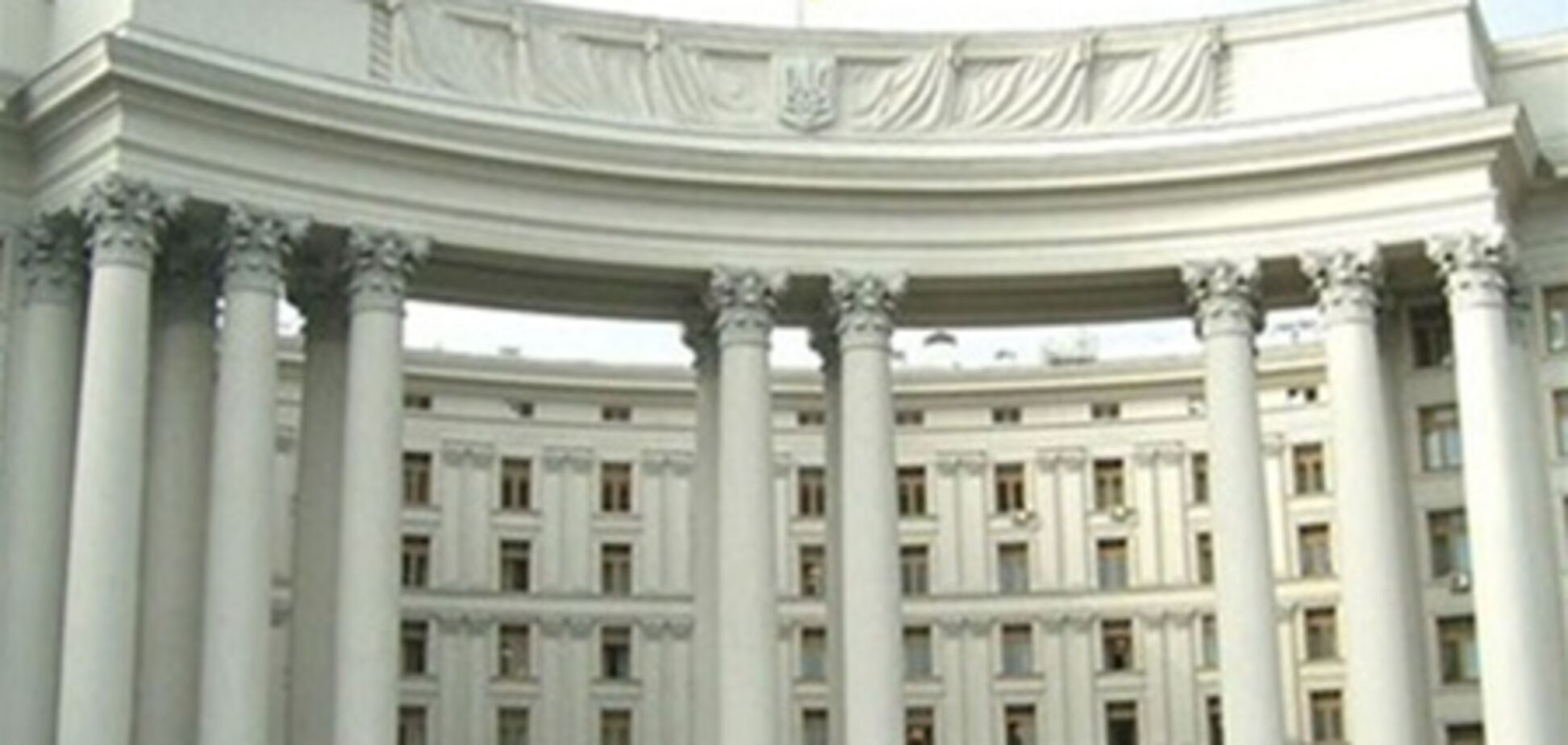 МИД рекомендует украинцам ограничить поездки в Египет