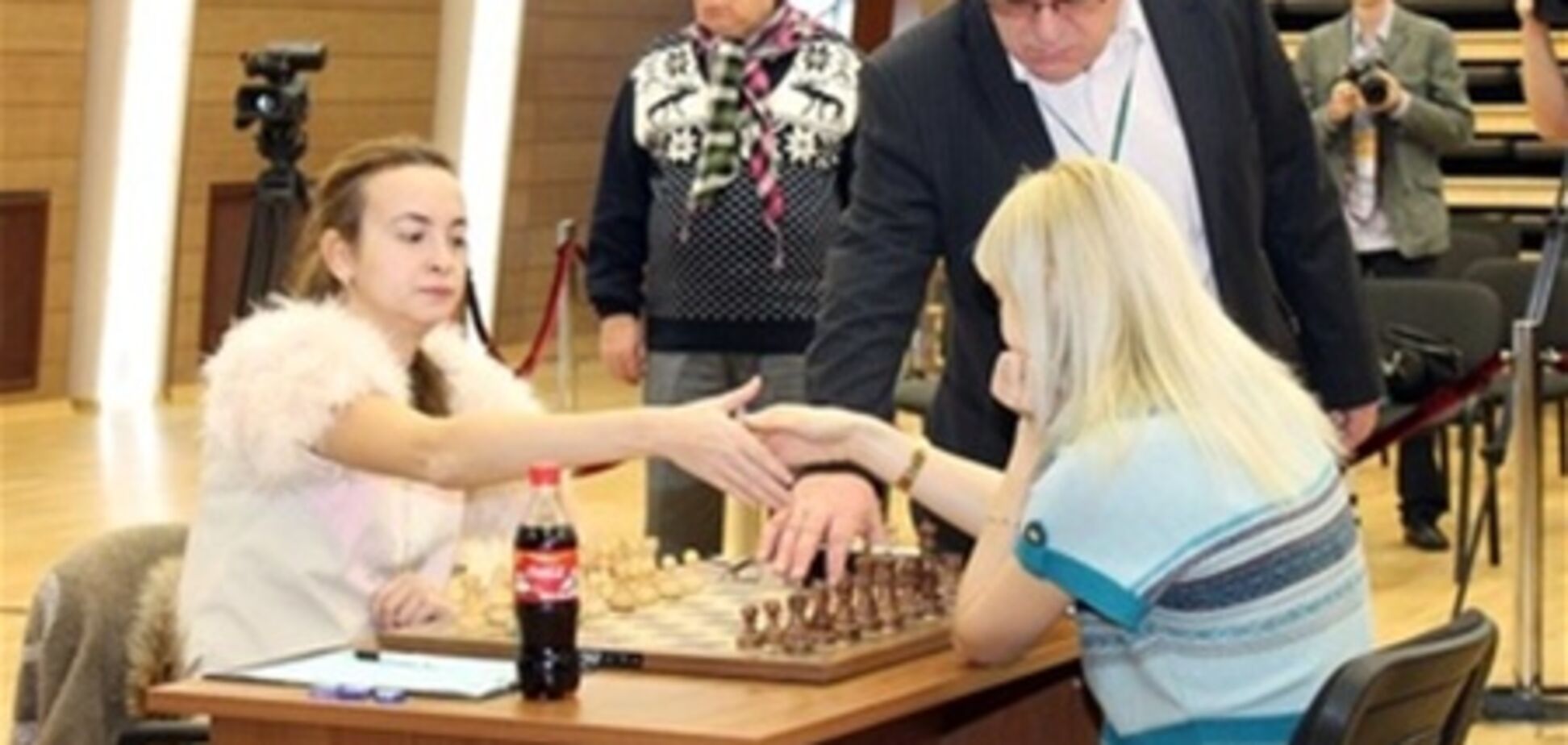 Украинка не смогла в основное время стать чемпионкой мира по шахматам